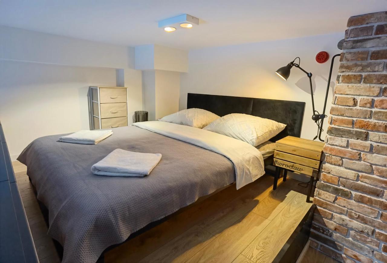Apartament Loft Studio Airport Blisko Lotniska Zarembowicza Lotnisko ヴロツワフ エクステリア 写真
